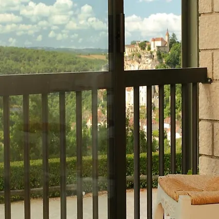 Ξενοδοχείο Logis - Le Belvedere - 2 Etoiles Et Restaurant 2*