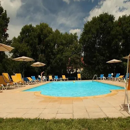 Logis - Le Belvedere - 2 Etoiles Et Restaurant 2*