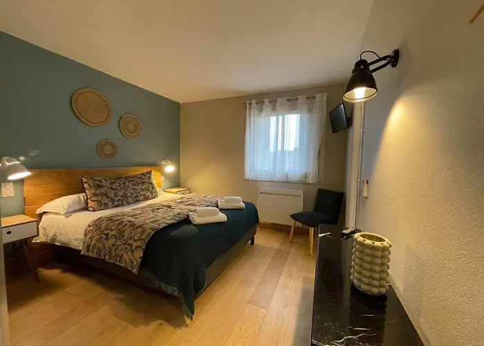 Logis - Le Belvedere - 2 Etoiles Et Restaurant