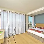 Logis - Le Belvedere - 2 Etoiles Et Restaurant ホテル 2*