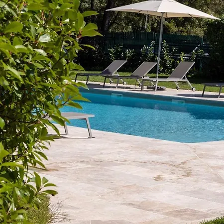 Logis - Le Belvedere - 2 Etoiles Et Restaurant מלון 2*