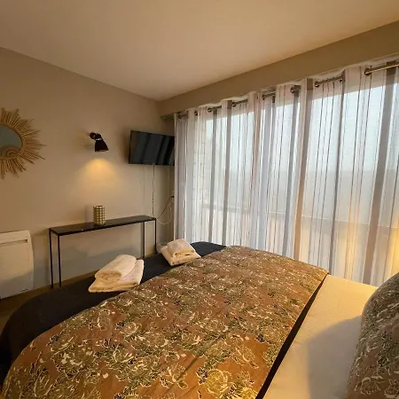 Logis - Le Belvedere - 2 Etoiles Et Restaurant 2*