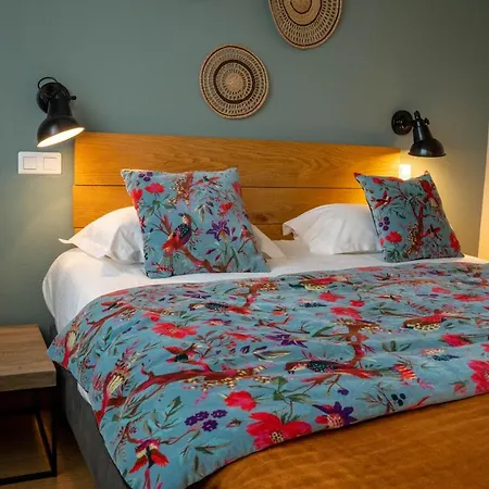 Logis - Le Belvedere - 2 Etoiles Et Restaurant Hotel