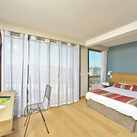 Logis - Le Belvedere - 2 Etoiles Et Restaurant Отель 2*