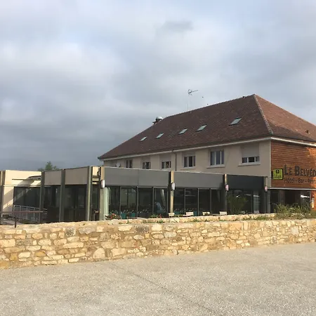 Hotel Logis - Le Belvedere - 2 Etoiles Et Restaurant 2*