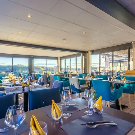 Отель Logis - Le Belvedere - 2 Etoiles Et Restaurant