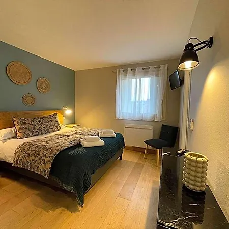 Hotel Logis Le Belvédère 2*