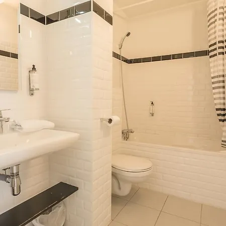 Logis - Le Belvedere - 2 Etoiles Et Restaurant מלון 2*