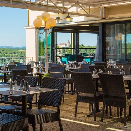 Logis - Le Belvedere - 2 Etoiles Et Restaurant מלון רוקמאדור
