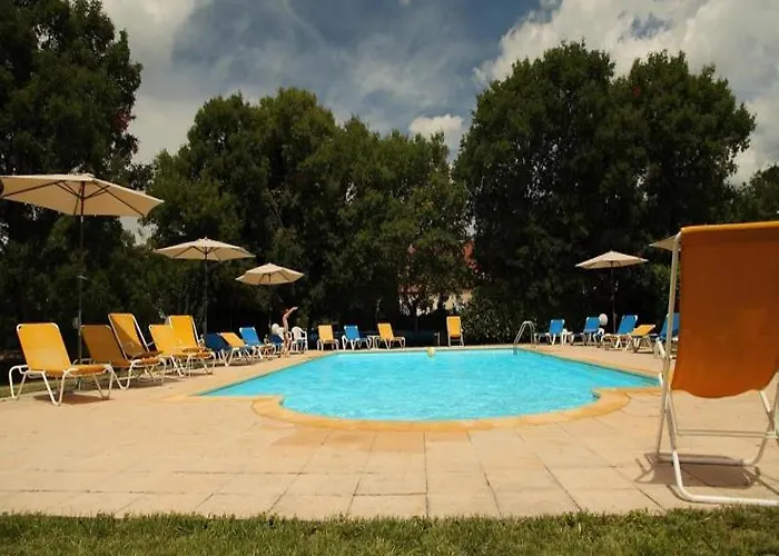 Logis - Le Belvedere - 2 Etoiles Et Restaurant 2*