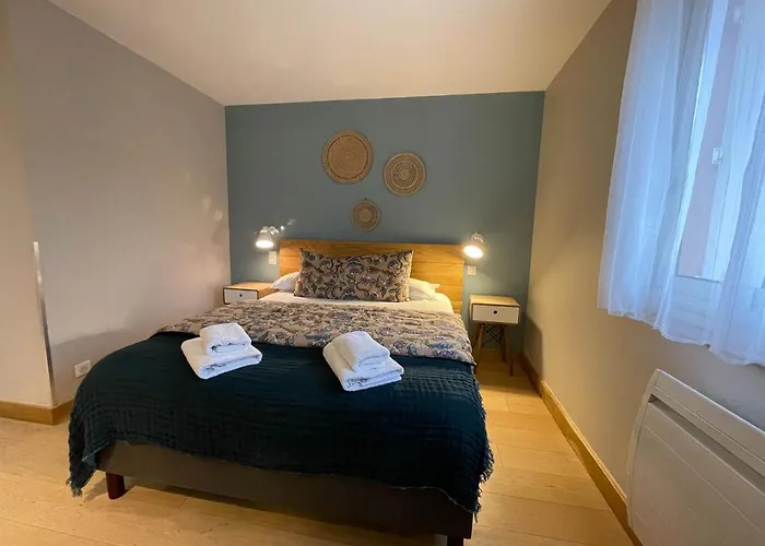 Ξενοδοχείο Logis - Le Belvedere - 2 Etoiles Et Restaurant 2*