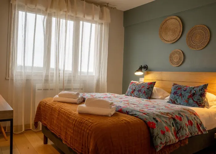 Hotel Logis - Le Belvedere - 2 Etoiles Et Restaurant Rocamadour