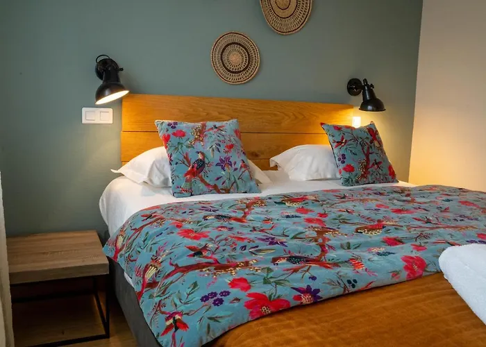 Logis - Le Belvedere - 2 Etoiles Et Restaurant Hotel