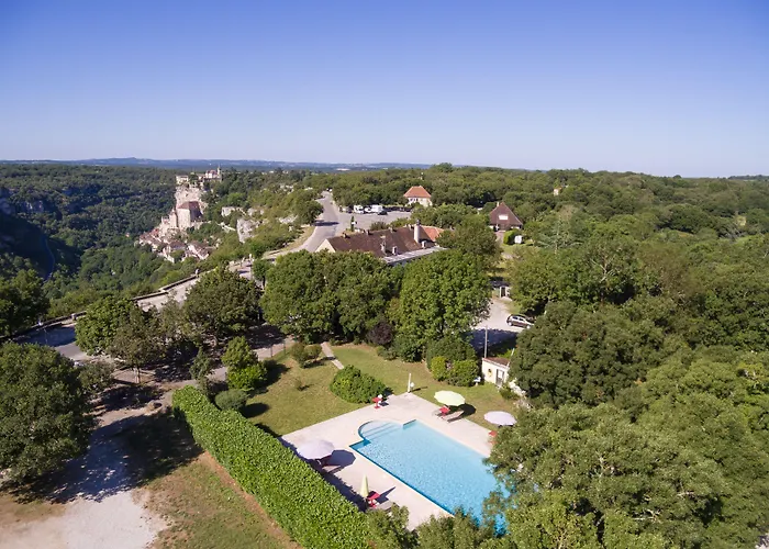 Logis - Le Belvedere - 2 Etoiles Et Restaurant Hotel