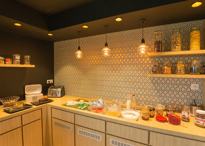 Logis - Le Belvedere - 2 Etoiles Et Restaurant Rocamadour