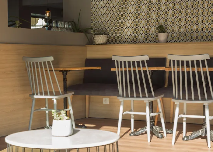 Logis - Le Belvedere - 2 Etoiles Et Restaurant