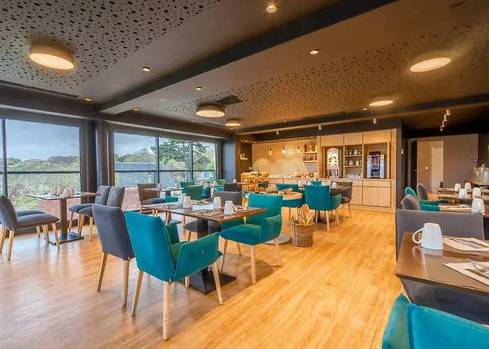 Logis - Le Belvedere - 2 Etoiles Et Restaurant