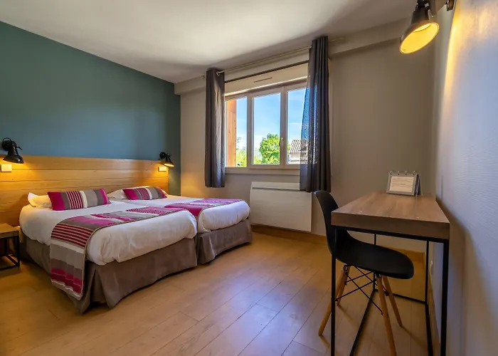 Logis - Le Belvedere - 2 Etoiles Et Restaurant