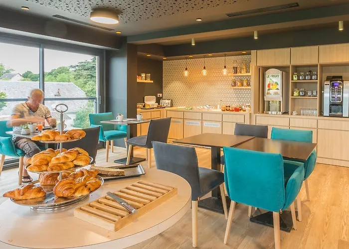 Logis - Le Belvedere - 2 Etoiles Et Restaurant 2*