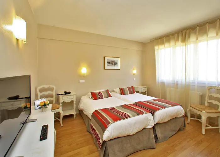 Logis - Le Belvedere - 2 Etoiles Et Restaurant 2* Rocamadour